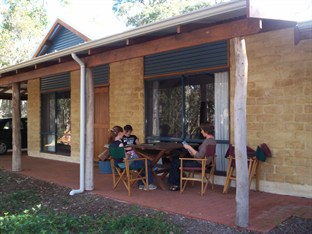 Agoda.com Australia Apartments & Hotels