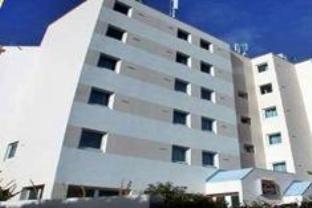 Agoda.com Apartments & Hotels France 