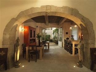 Agoda.com Apartments & Hotels France 