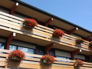 Agoda.com Apartments & Hotels France 