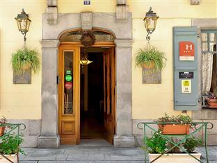 Agoda.com Apartments & Hotels France 