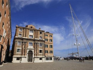 Agoda.com Italy Apartments & Hotels