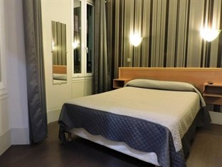 Agoda.com Apartments & Hotels France 