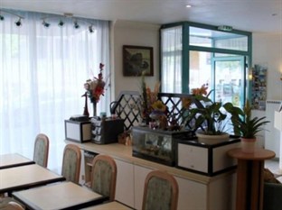 Agoda.com Apartments & Hotels France 