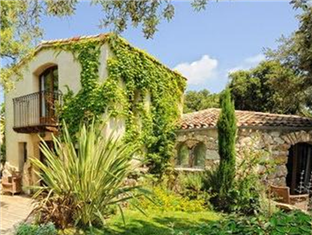 Agoda.com Apartments & Hotels France 