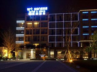 Agoda.com China Apartments & Hotels