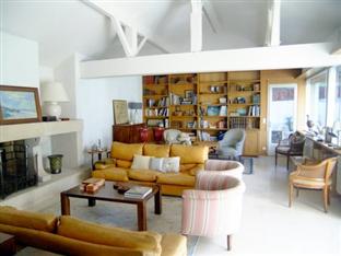 Agoda.com Apartments & Hotels France 