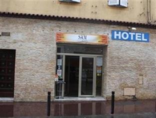 Agoda.com Apartments & Hotels France 