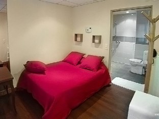 Agoda.com Apartments & Hotels France 