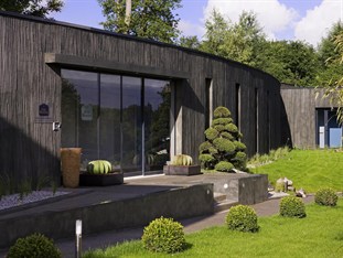 Agoda.com Apartments & Hotels France 