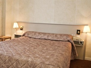 Agoda.com Apartments & Hotels France 
