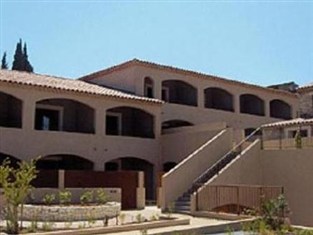 Agoda.com Apartments & Hotels France 