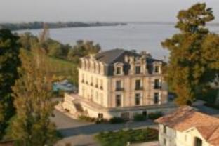 Agoda.com Apartments & Hotels France 