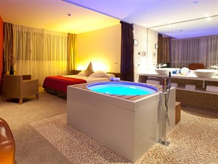 Agoda.com Spain Apartments & Hotels