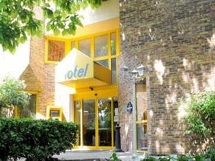 Agoda.com Apartments & Hotels France 