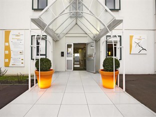 Agoda.com Apartments & Hotels France 