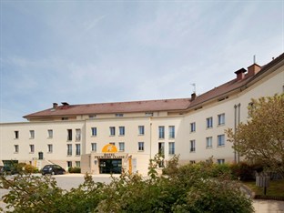 Agoda.com Apartments & Hotels France 