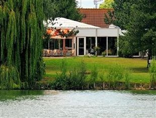 Agoda.com Apartments & Hotels France 