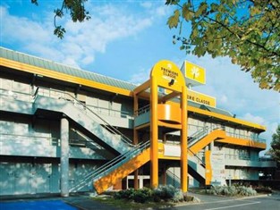 Agoda.com Apartments & Hotels France 