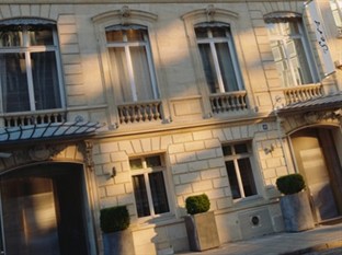 Agoda.com Apartments & Hotels France 