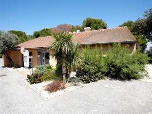 Agoda.com Apartments & Hotels France 