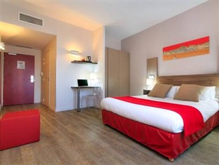 Agoda.com Apartments & Hotels France 