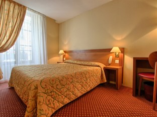 Agoda.com Apartments & Hotels France 