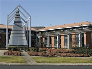 Agoda.com Apartments & Hotels France 