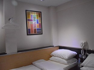 Agoda.com Hong Kong Apartments & Hotels