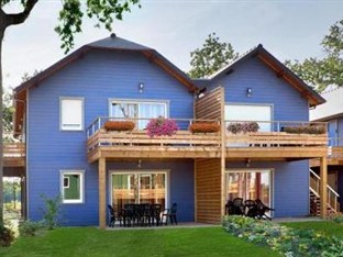 Agoda.com Apartments & Hotels France 