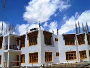 Agoda.com India Apartments & Hotels