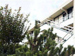 Agoda.com Apartments & Hotels France 