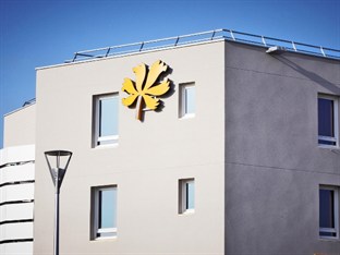 Agoda.com Apartments & Hotels France 