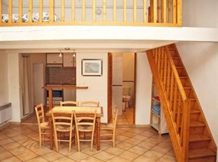 Agoda.com Apartments & Hotels France 