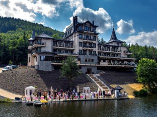 Agoda.com Czech Republic Apartments & Hotels in Europe