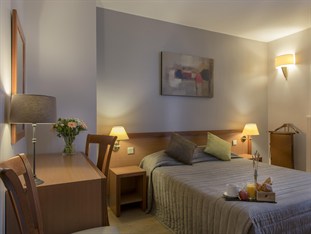 Agoda.com Apartments & Hotels France 