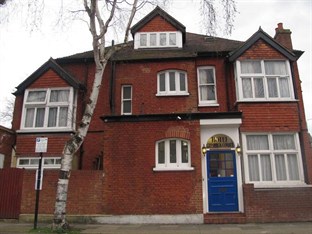 Agoda.com United Kingdom Apartments & Hotels