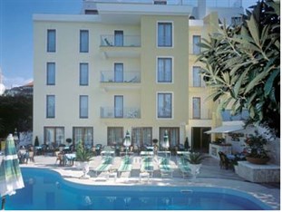 Agoda.com Italy Apartments & Hotels