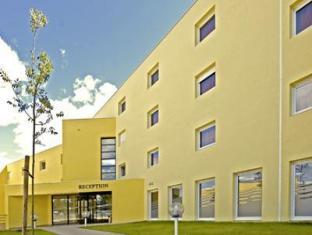 Agoda.com Apartments & Hotels France 