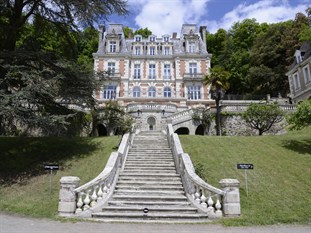 Agoda.com Apartments & Hotels France 