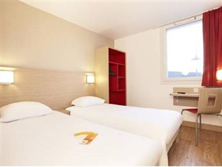 Agoda.com Apartments & Hotels France 