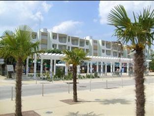 Agoda.com Apartments & Hotels France 