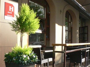 Agoda.com Apartments & Hotels France 