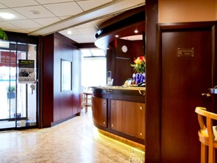 Agoda.com Apartments & Hotels France 