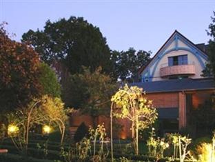 Agoda.com Apartments & Hotels France 