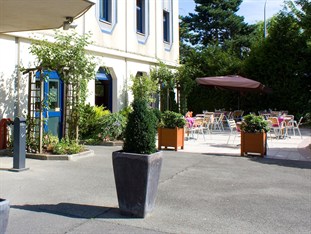 Agoda.com Apartments & Hotels France 