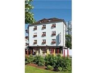 Agoda.com Apartments & Hotels France 