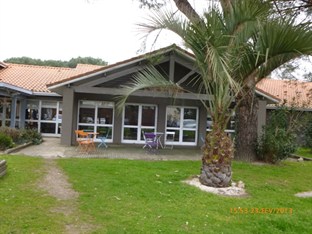 Agoda.com Apartments & Hotels France 