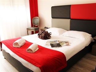 Agoda.com Apartments & Hotels France 
