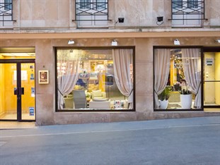 Agoda.com Apartments & Hotels France 